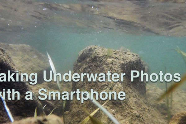 underwater_smartphone_photo_cover